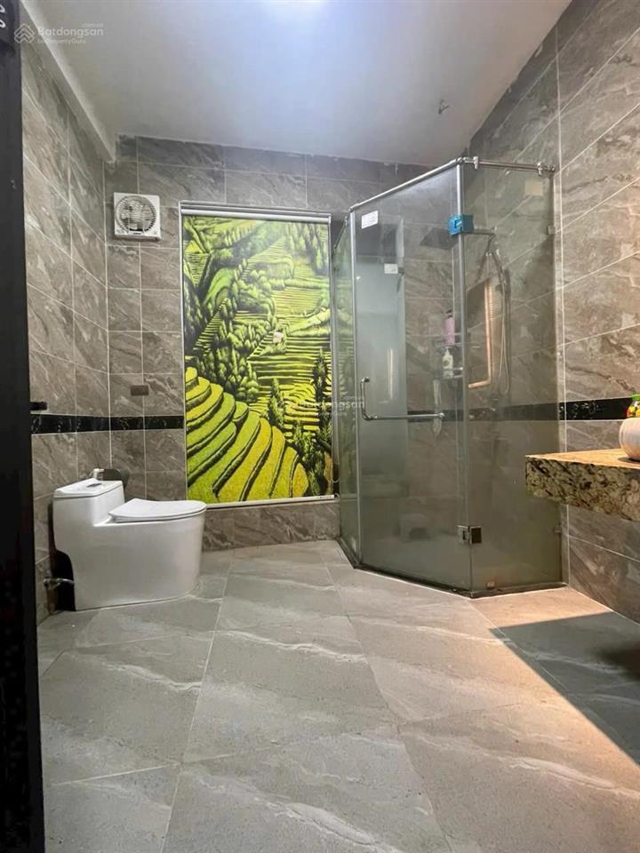 Bán nhanh nhà đẹp ở ngay  ô tô cách phố 10m, diện tích 68m2 4 tầng ngay phố ngô quyền vạn phúc