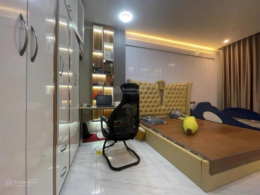 Bán nhanh nhà đẹp ở ngay  ô tô cách phố 10m, diện tích 68m2 4 tầng ngay phố ngô quyền vạn phúc