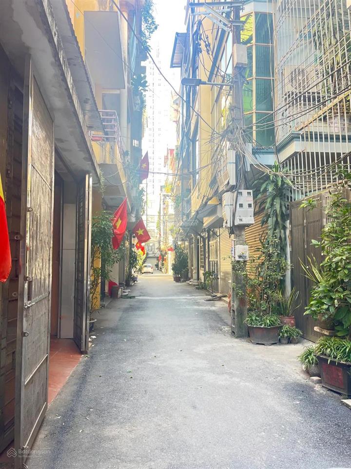 Bán nhanh nhà mới 5 tầng thang máy ngõ bagac  ngã tư văn phú  la khê  cửa ga tầu điện