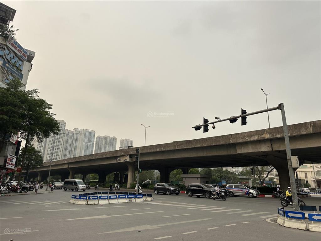 Bán siêu phẩm lô góc 52m 5 tầng kinh doanh mặt phố ngã tư lê văn lương  khuất duy tiến