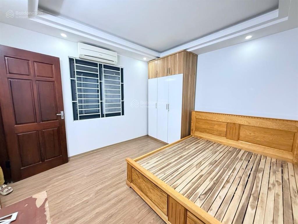 Bán nhà căn góc 5t 40m 6 phòng ngủ, ô tô đỗ cửa, lương thế vinh cổng cđ xây dựng đh hà nội