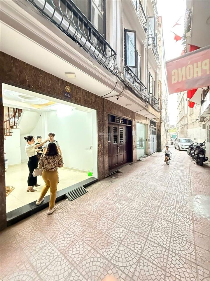 Bán nhà căn góc 5t 40m 6 phòng ngủ, ô tô đỗ cửa, lương thế vinh cổng cđ xây dựng đh hà nội