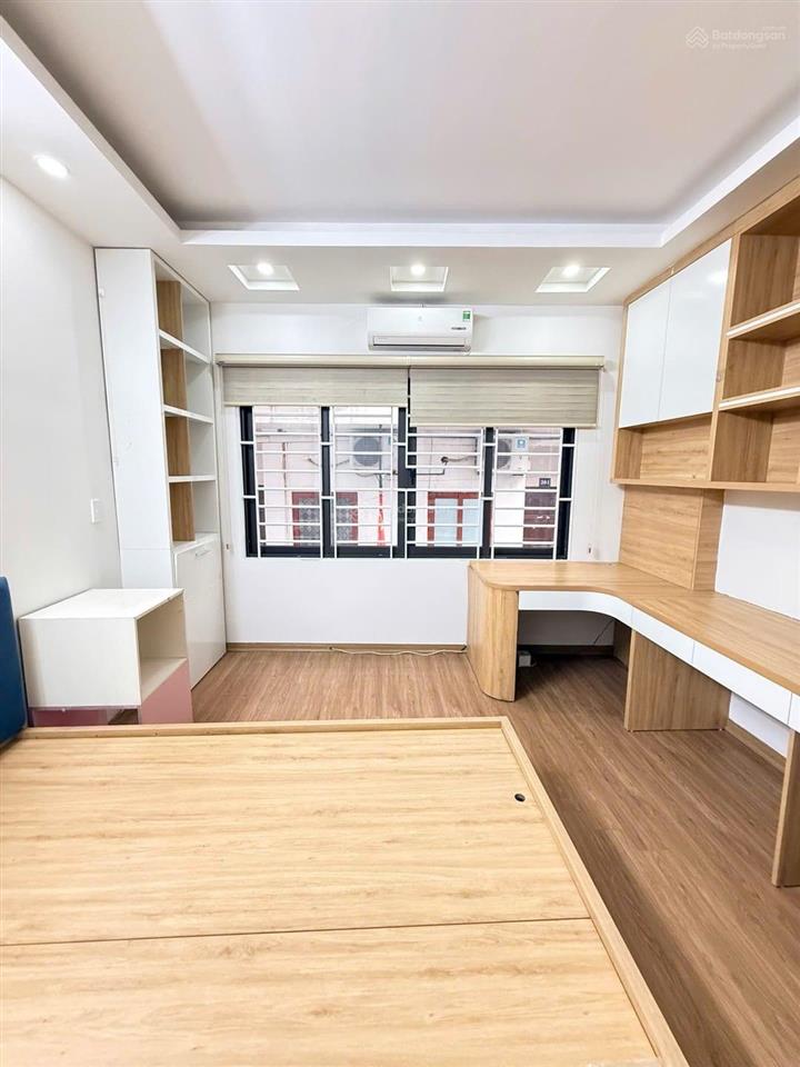 Bán nhà căn góc 5t 40m 6 phòng ngủ, ô tô đỗ cửa, lương thế vinh cổng cđ xây dựng đh hà nội