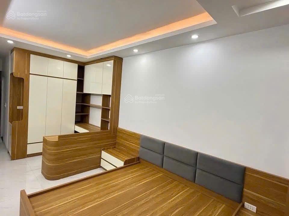 Bán nhà 5t mặt ngõ full nội thất, ngay bể bơi la khê đối diện park city  vòng xuyến lê trọng tấn