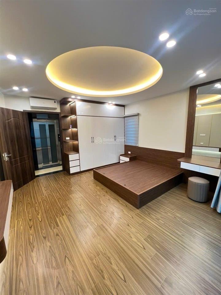 Bán nhà siêu phẩm 38m mặt ngõ căn góc 3 mặt thoáng thang máy nhập khẩu, trục chính mậu lương xa la