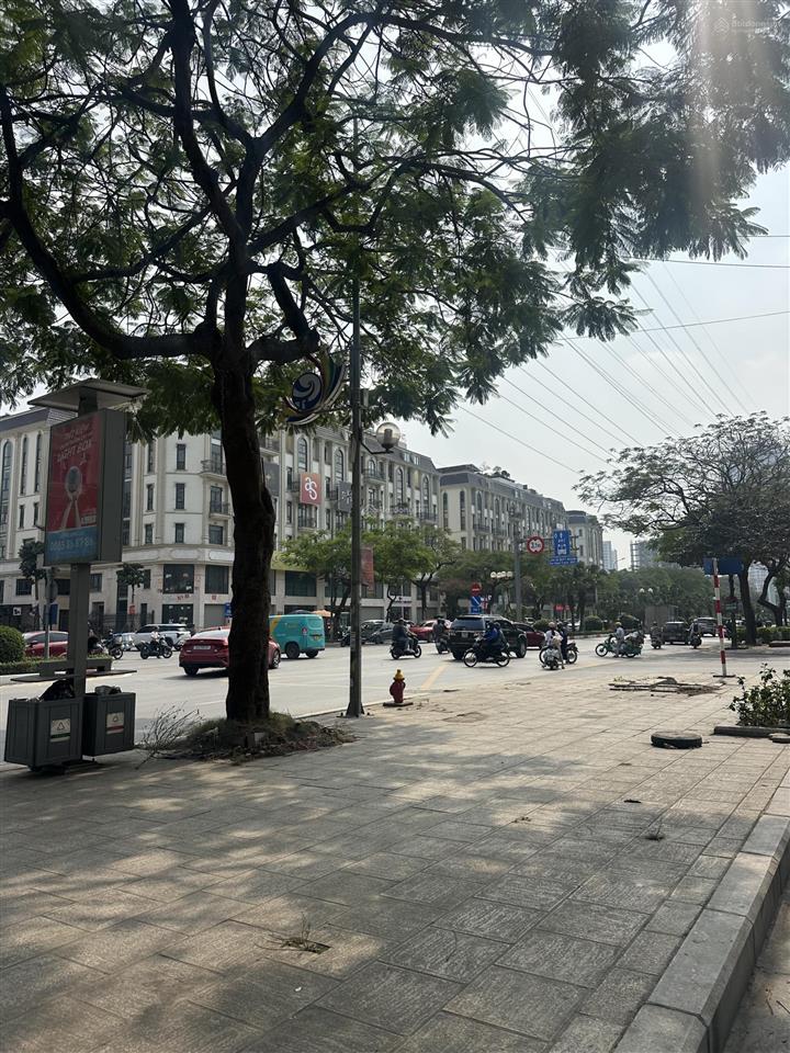 Bán nhà hiếm căn góc 38m 4pn full nội thất mặt ngõ chạy thông sang galaxy  roman plaza vạn phúc