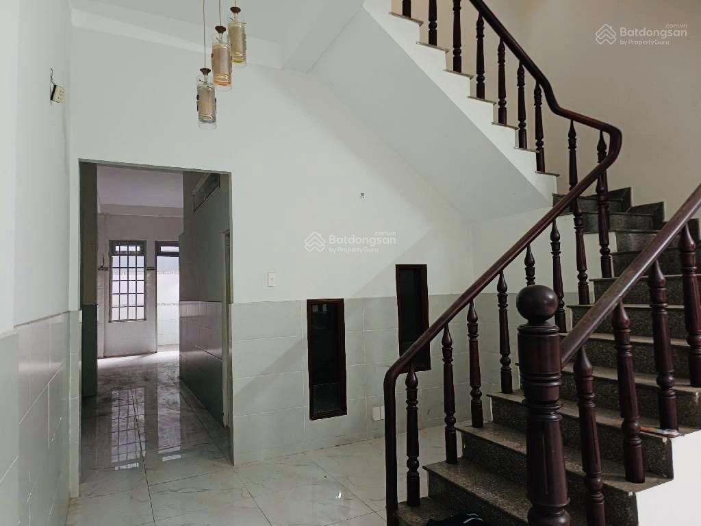 Ngang đỉnh 5x29m 147m2  3 tầng  mặt tiền đường thới an 20  sát lê thị riêng