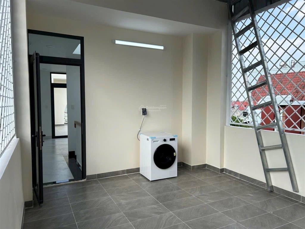 Mặt tiền đường thới an 18  3 tầng  mới 100% full nt  4x22m  shr hỗ trợ vay bank