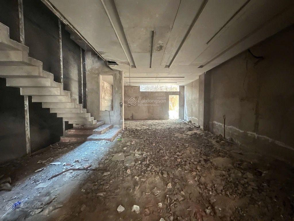 Bán đất tặng nhà thô 3 tầng tại lê thị riêng, 9,5 tỷ, 140 m2,kdc phú nhuận, thới an, ngay ubnd q.12