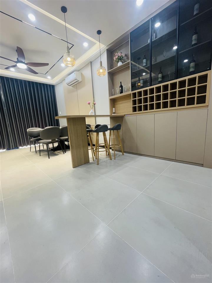 Mới 100% 5 tầng đúc có thang máy  85m2 4.4x20m  sát mt lê quang hoà (tx25 cũ) thới an