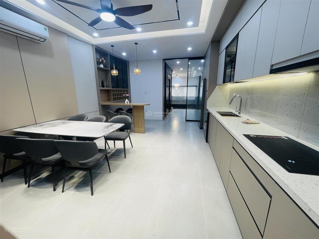 Mới 100% 5 tầng đúc có thang máy  85m2 4.4x20m  sát mt lê quang hoà (tx25 cũ) thới an