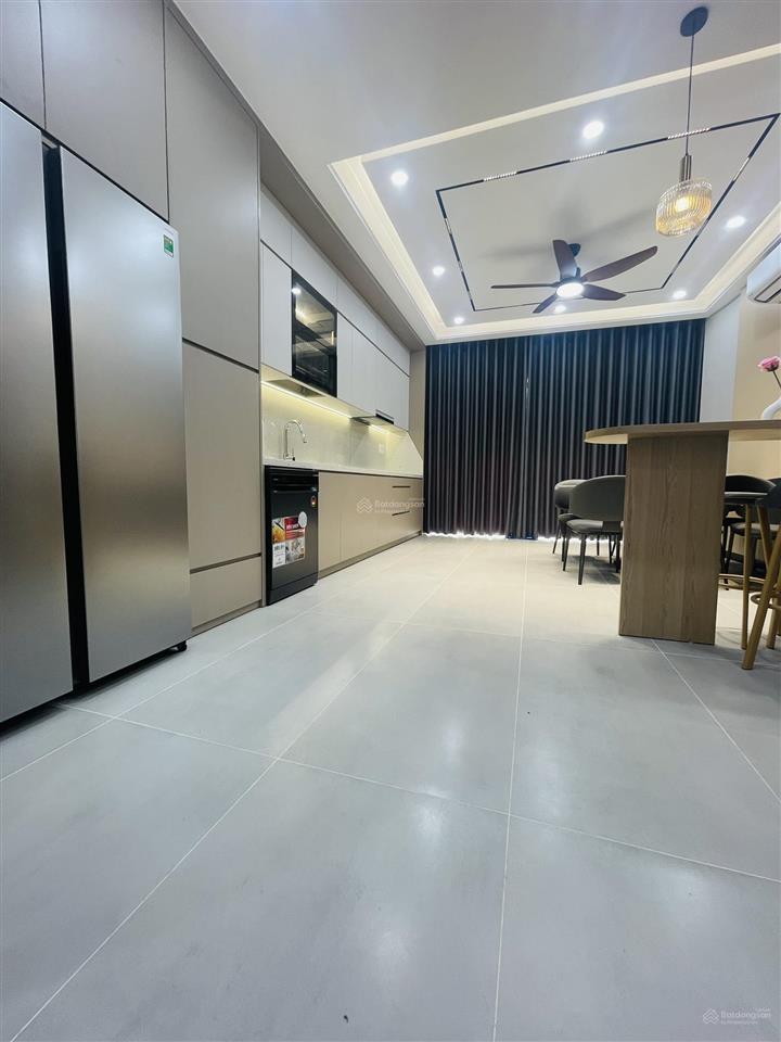 Mới 100% 5 tầng đúc có thang máy  85m2 4.4x20m  sát mt lê quang hoà (tx25 cũ) thới an