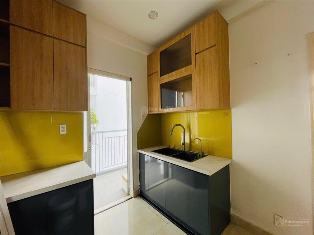 Hiếm  bán gấp căn góc  100m2  3pn  3 bancol  chung cư thới an  shr công chứng ngay