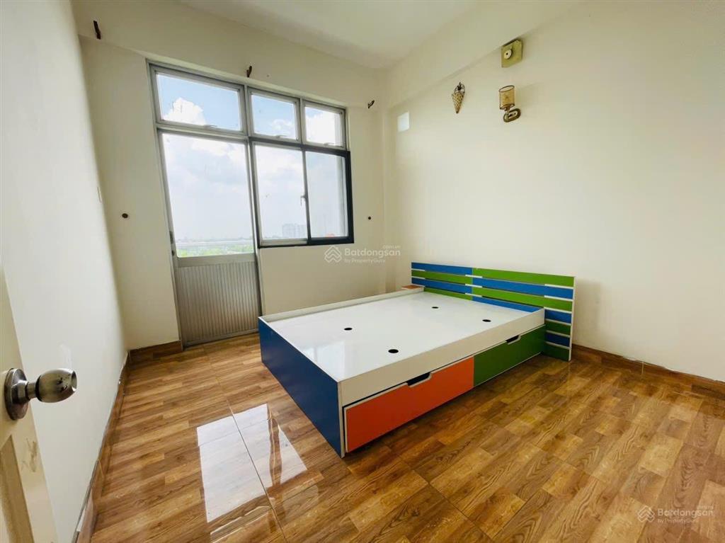 Hiếm  bán gấp căn góc  100m2  3pn  3 bancol  chung cư thới an  shr công chứng ngay