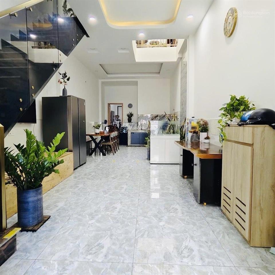Nhà đẹp chân dài 4x24m  xe hơi ngủ trong nhà thông lê thị riêng  thới an
