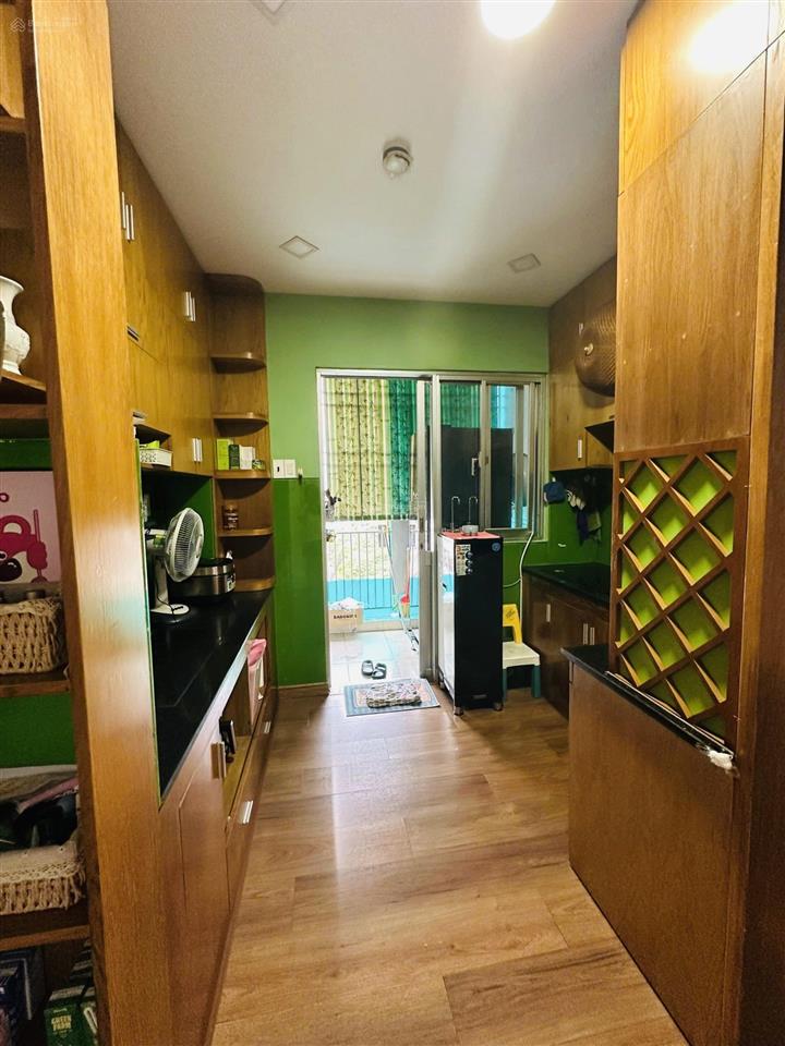 Gấp bán  căn góc đẹp ở ngay  chung cư thới an  84m2  3pn  3 balcon cực thoáng