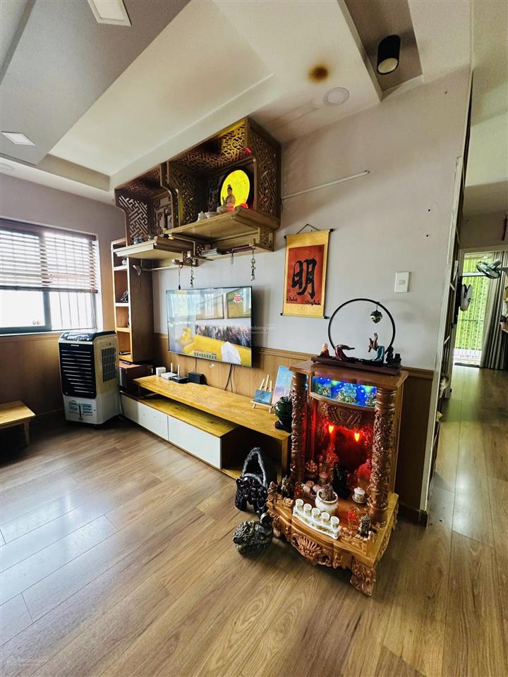 Gấp bán  căn góc đẹp ở ngay  chung cư thới an  84m2  3pn  3 balcon cực thoáng