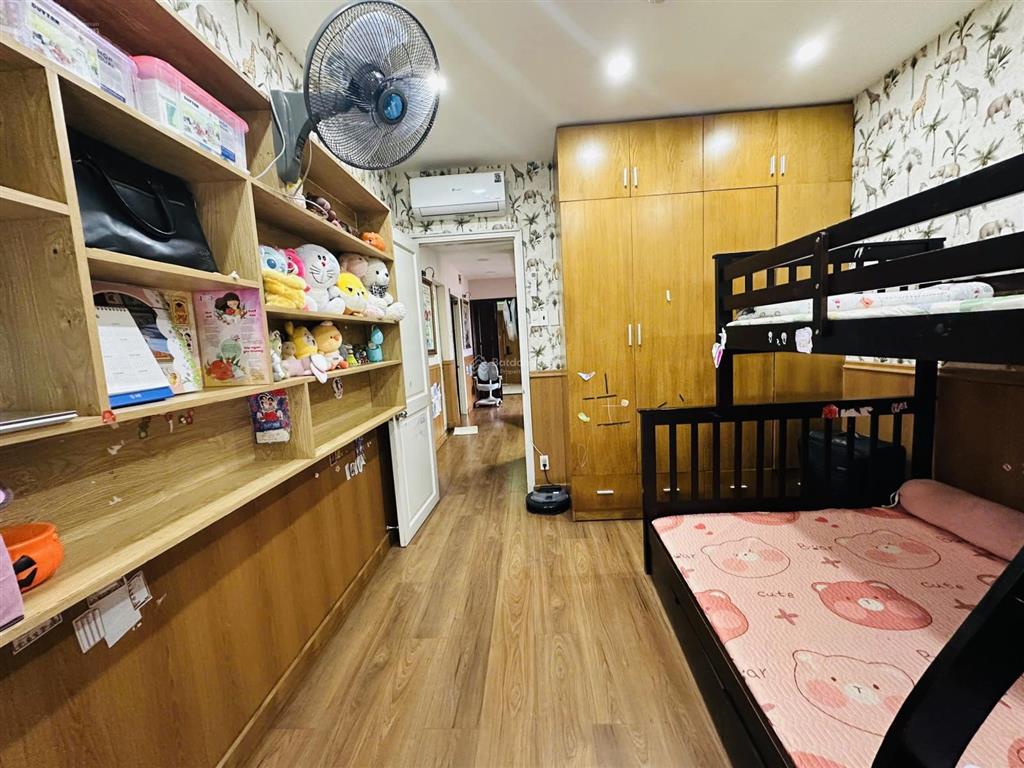 Gấp bán  căn góc đẹp ở ngay  chung cư thới an  84m2  3pn  3 balcon cực thoáng