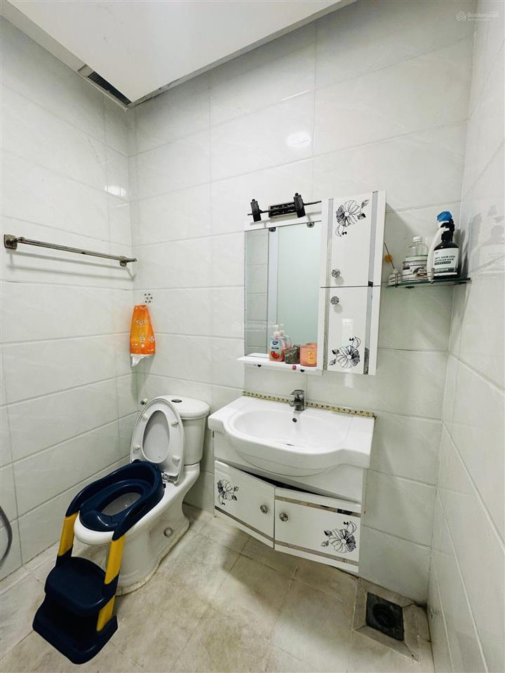 Gấp bán  căn góc đẹp ở ngay  chung cư thới an  84m2  3pn  3 balcon cực thoáng
