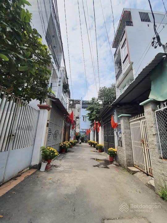Nhà đẹp lê thị riêng  thới an  ngay trường nguyễn trung trực  4x18m  xe hơi ngủ trong nhà  6,x