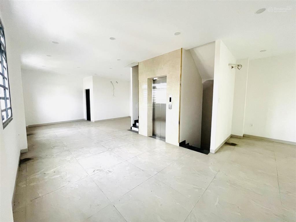 Căn góc khu đồng bộ hà huy giáp  thới an  6.2x13m  5 tầng + thang máy  chỉ 7.95 tỷ tlcc