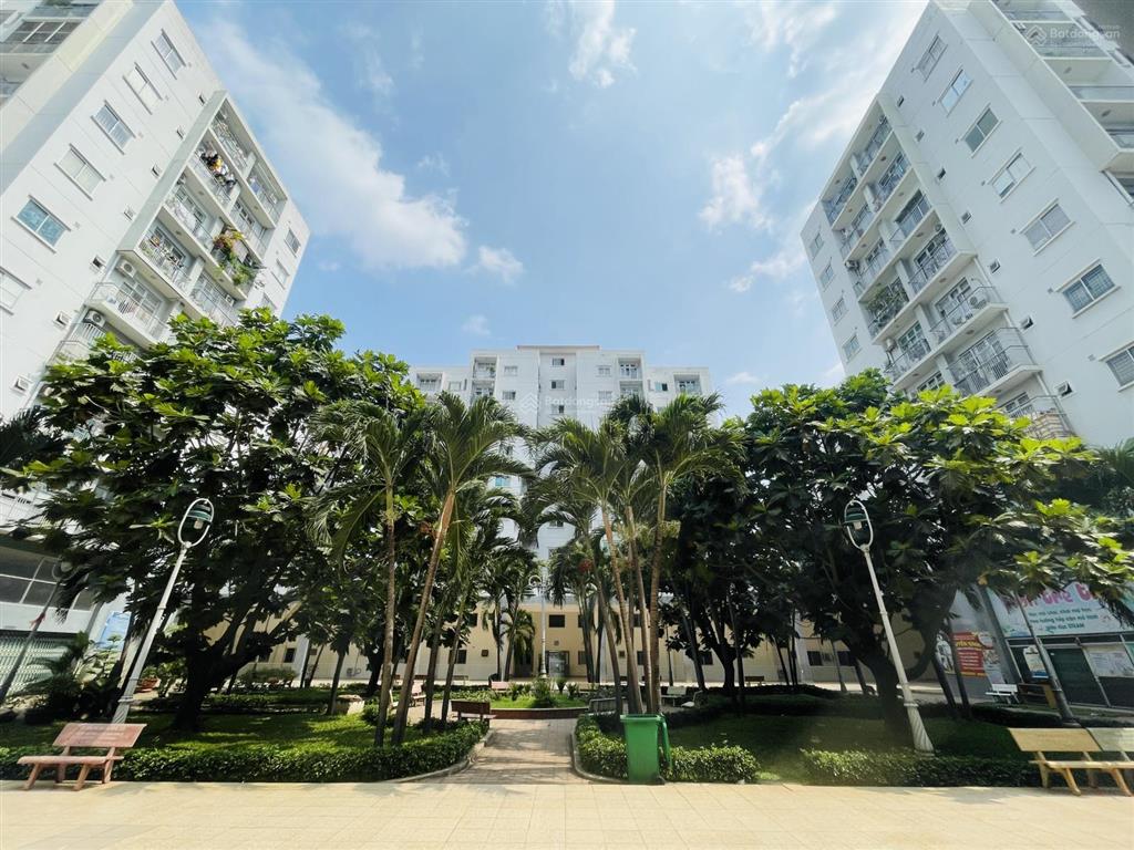 Hiếm  bán gấp căn góc  100m2  3pn  3 ban công  chung cư thới an  shr công chứng ngay