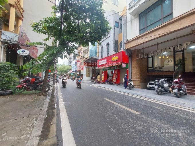 Chính chủ bán nhà mặt phố định công, hoàng mai, 64m2, 3 tầng