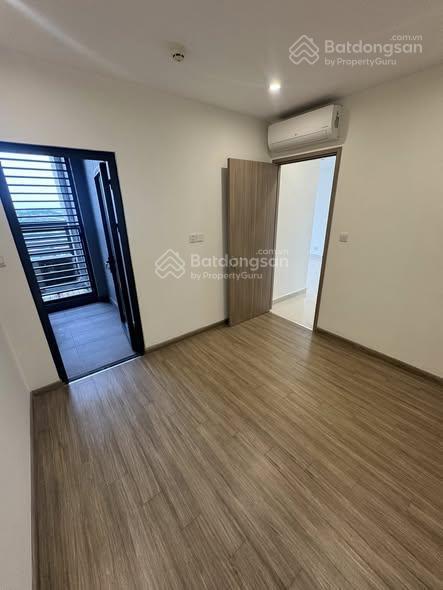 Bán căn 2pn sẵn sổ 59m2  giá 3,290 tỷ  giá tốt nhất hiện tại phân khu beverly solari vhgp