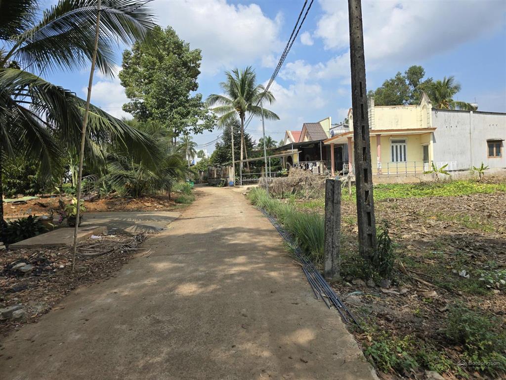 Đất dầu giây ngay khu công nghiệp, dân cư hiện hữu