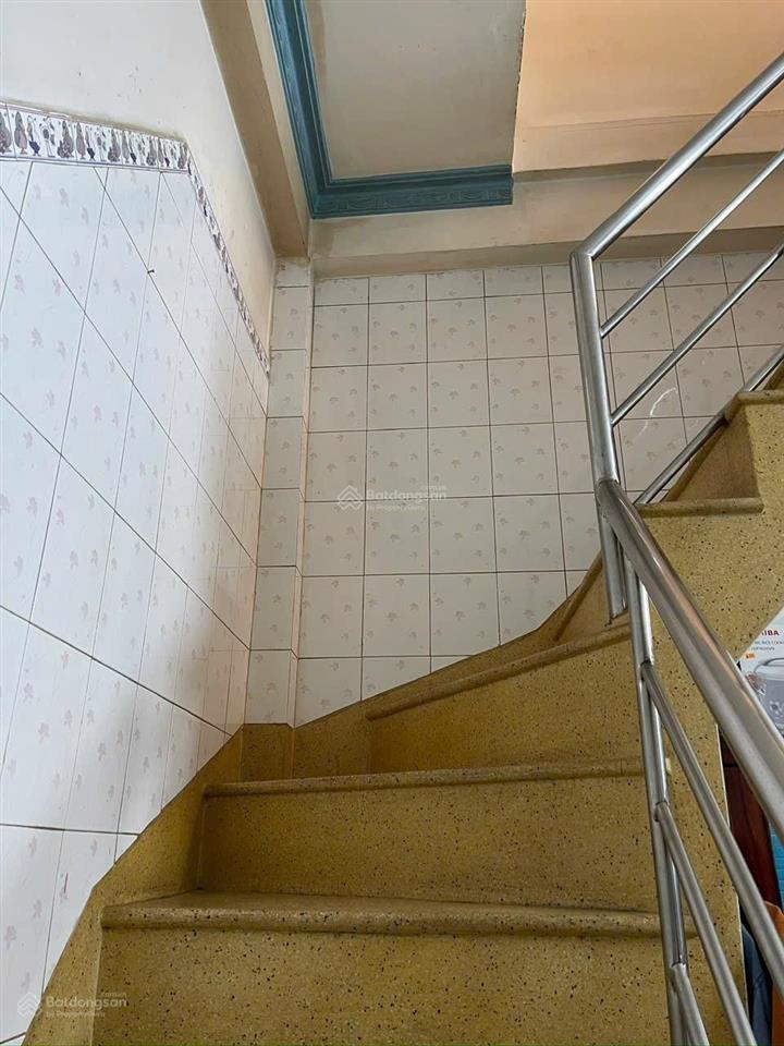 Nhà kênh tân hóa, phú trung tân phú, 46m², 2 tầng, gần đầm sen, 30m ra mặt tiền, chỉ 4.9 tỷ
