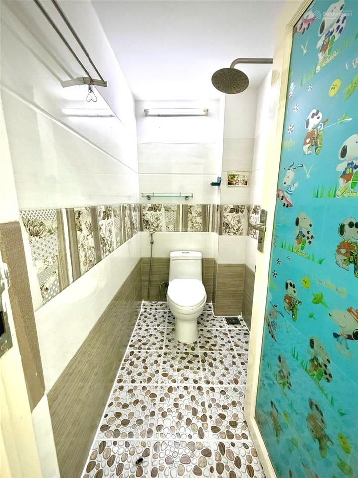 Tân phú  nhà mới 2 tầng 44m2, 1 sẹc văn cao, hẻm thoáng, xe hơi đỗ cửa, 5.35 tỷ