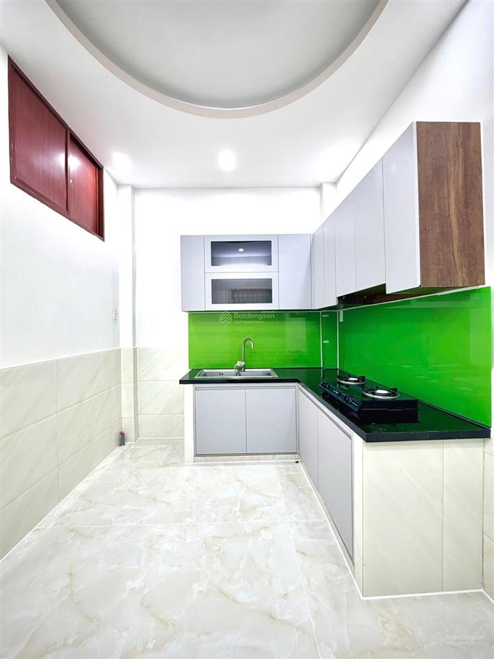 Tân phú  nhà mới 2 tầng 44m2, 1 sẹc văn cao, hẻm thoáng, xe hơi đỗ cửa, 5.35 tỷ