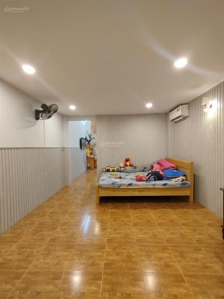 Giảm sốc 200 triệu! nhà sát aeon tân phú, cách mt 15m, 4x18m, 1t1l, 3pn, chỉ 5.7 tỷ