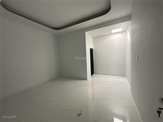 Sát mt lũy bán bích, 4.4x15m vuông đẹp, 3 tầng btct, 115m² sd, 3pn, shr, giá chỉ 6.55 tỷ tl