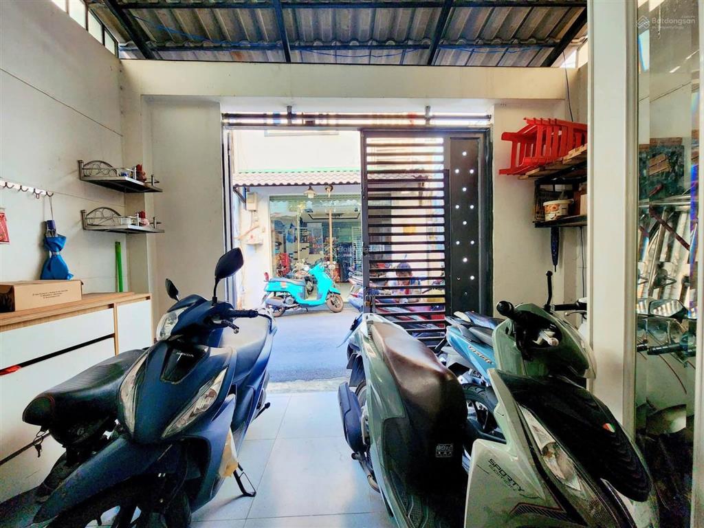 Giảm sốc 2 tỷ! nhà 3 tầng 63m2 hxh 6m vào nhà gần emart phan huy ích chỉ 7.5 tỷ
