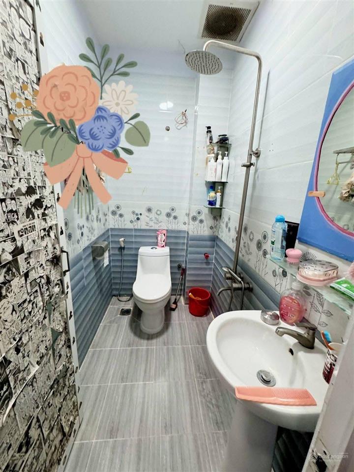Giảm sốc 2 tỷ! nhà 3 tầng 63m2 hxh 6m vào nhà gần emart phan huy ích chỉ 7.5 tỷ