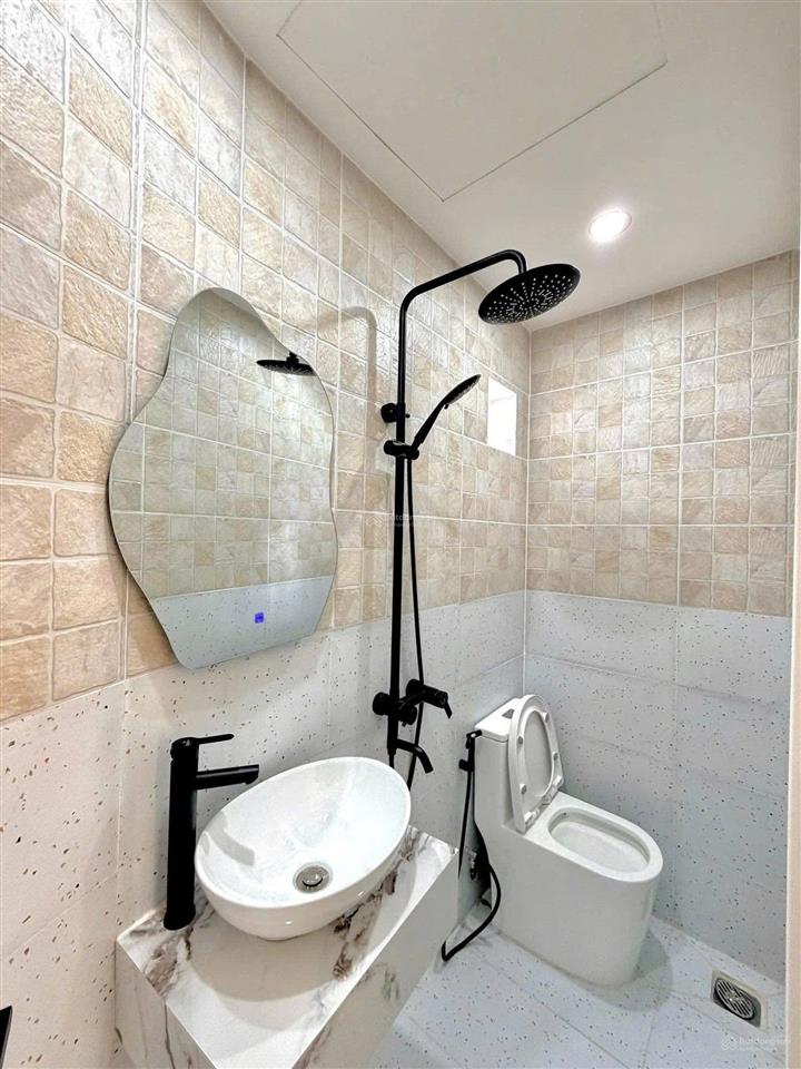 Tân bình  ni sư huỳnh liên, nhà mới đẹp full nội thất xe hơi tránh cửa, chỉ nhỉnh 6.39 tỷ