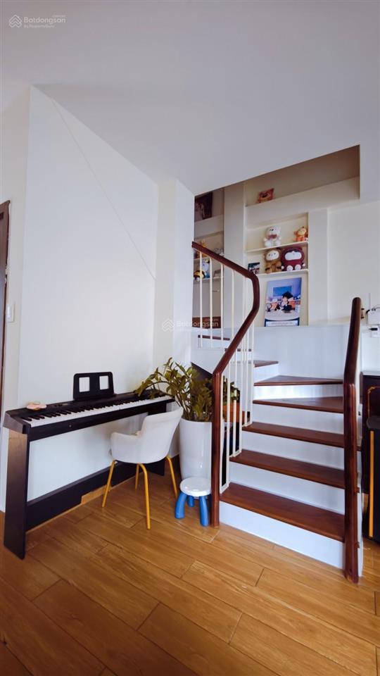 Góc 2 mặt tiền hẻm xe hơi âu cơ tân bình, nhà mới như homestay, 4 x 15.5m, 2pn, 8.5 tỷ