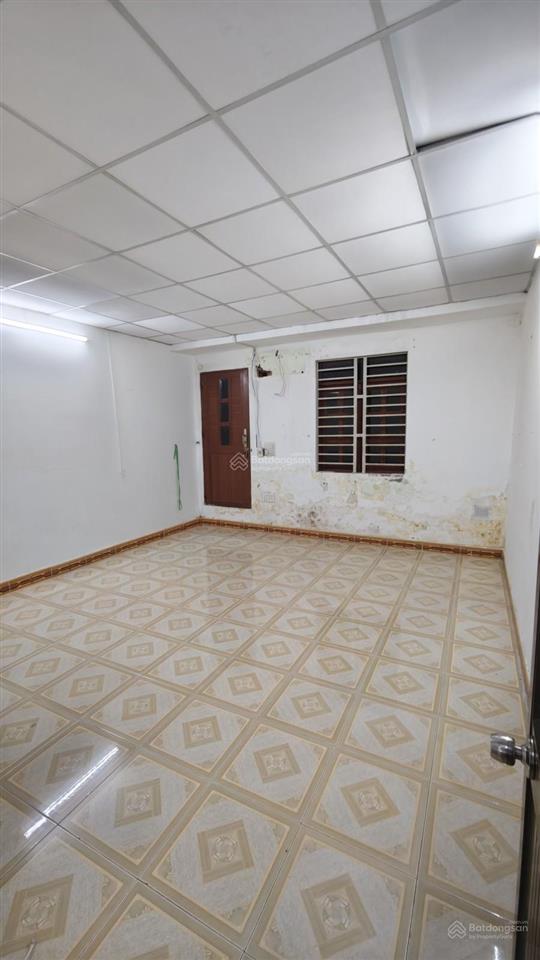 Mặt tiền nhà vip khu họ lê  nguyễn sơn  đường 10m  ô tô tránh  chỉ 6.75 tỷ  cho thuê 12tr/t