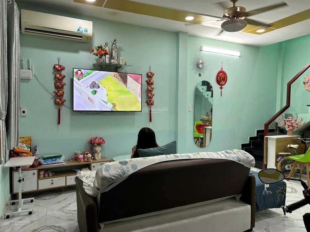 Tân phú nhà mới đẹp dọn vào ở ngay nhà 2 tầng btct  hẻm thông  chỉ 4.45 tỷ