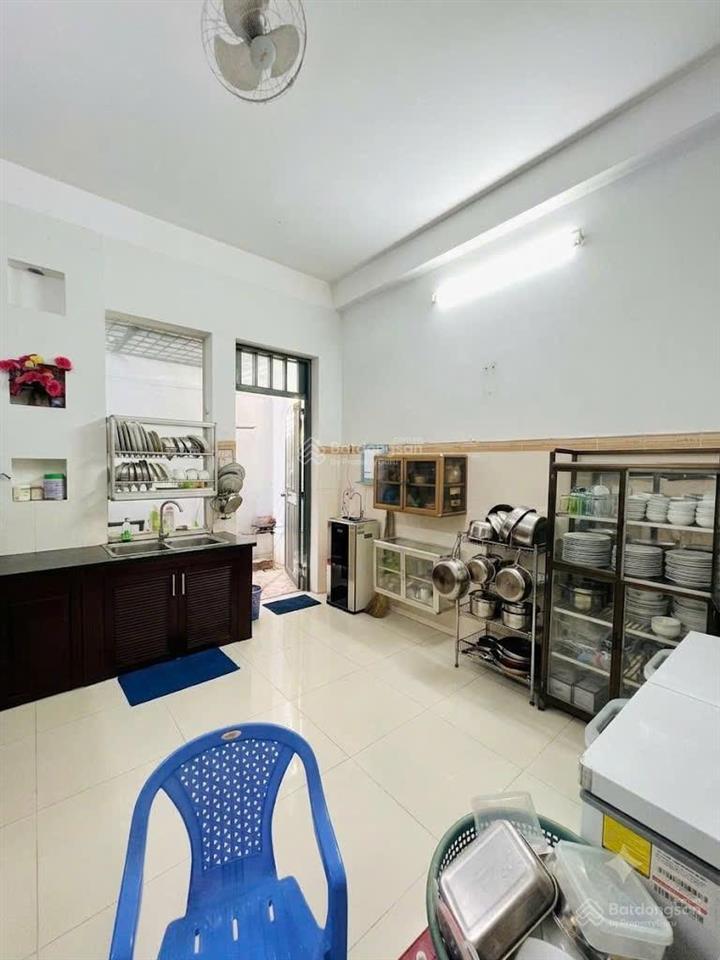 Tân phú  nguyễn suý  hẻm nhựa 7m thông  ô tô vào nhà  84m  3 tầng btct  8.9 tỷ tl