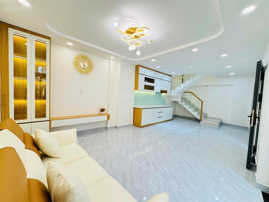 Nhà tân quý tân phú, 82m, 2 tầng, 2pn, sân thượng, hẻm thông, 20m ra hẻm ô tô, chỉ 5.7 tỷ!