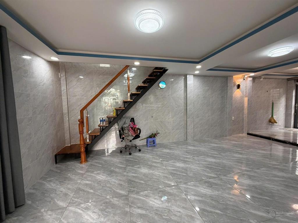 Đoàn giỏi, tân phú, hxh, gara ô tô ngủ trong nhà, 2pn 2wc, gần aeon mall, giá 4.6 tỷ