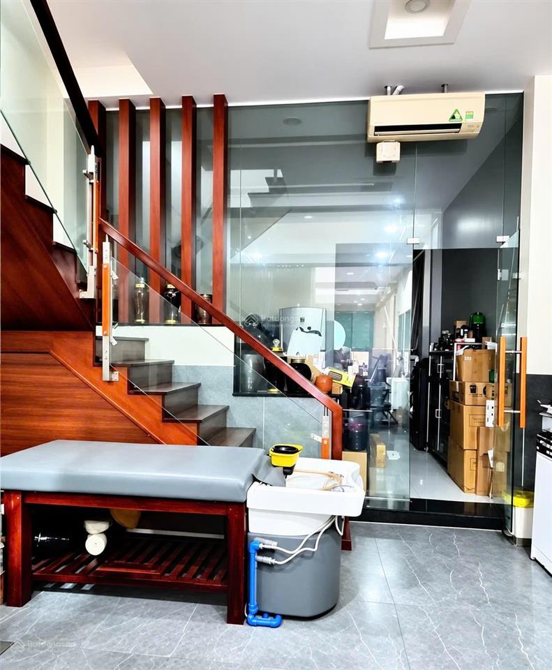Mặt tiền bàu cát, tân bình, 71m2, 2 tầng, thuê 18tr/th, giá sốc chủ chào 13,5 tỷ!