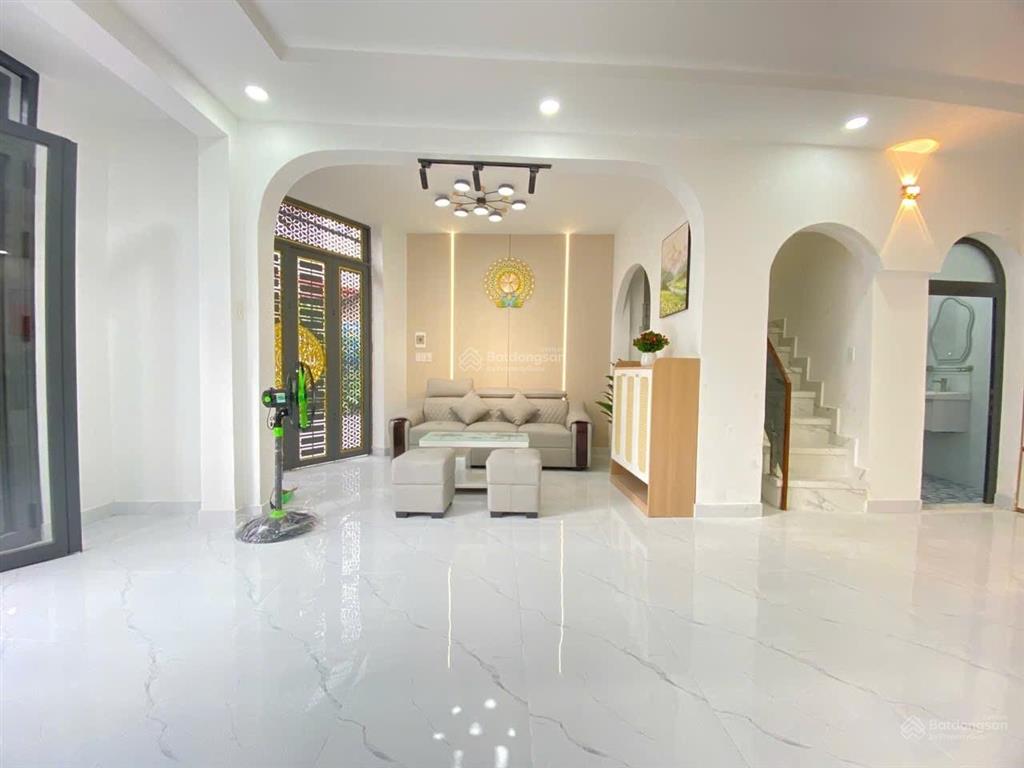 Tô hiệu tân phú 56m, 3 tầng, 4pn, ô tô 7 chỗ ngủ trong nhà, sổ hồng, chỉ 6.9 tỷ!