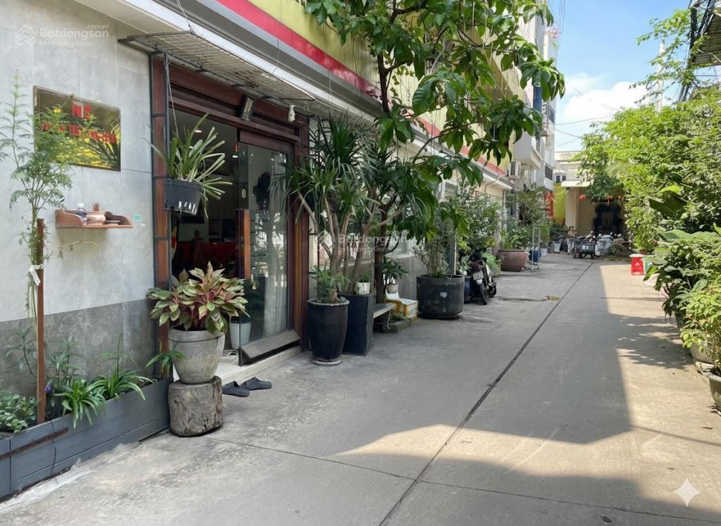 Bán nhà 4 tầng hiện đại 101m2 đất tân kỳ tân quý, bình tân sổ hoàn công ngay!