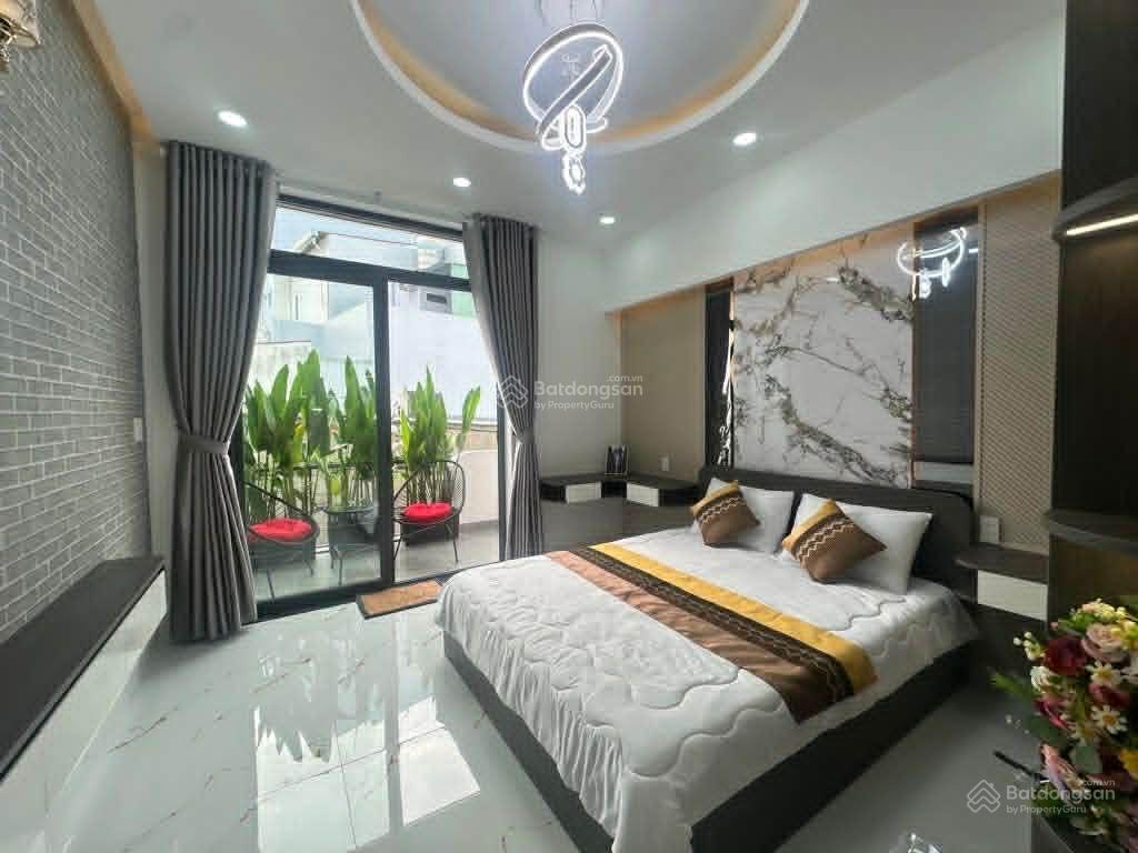 Siêu phẩm hxh  10m ra nguyễn văn khối.