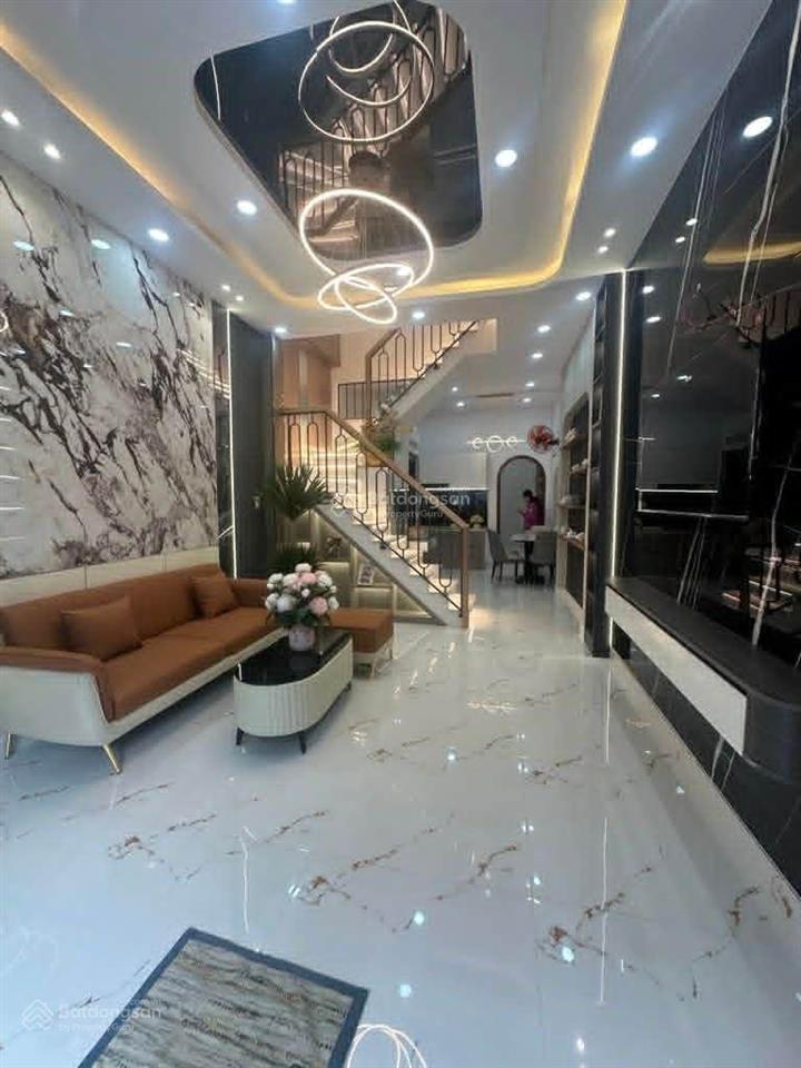 Siêu phẩm hxh  10m ra nguyễn văn khối.