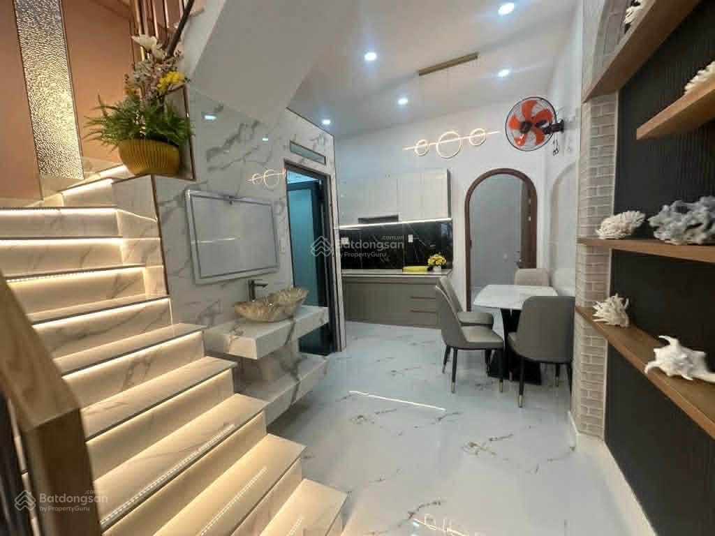 Siêu phẩm hxh  10m ra nguyễn văn khối.