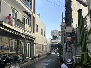 Trung tâm gò vấp  hxh quay đầu  30m ra mặt tiền quang trung  5 tầng  thang máy.